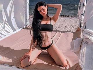 YourHotWife - freche Stimmung in mir, wenn ich mein Outfit ausziehe